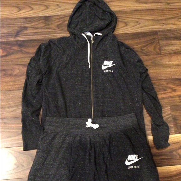 Nike hoodie skirt set